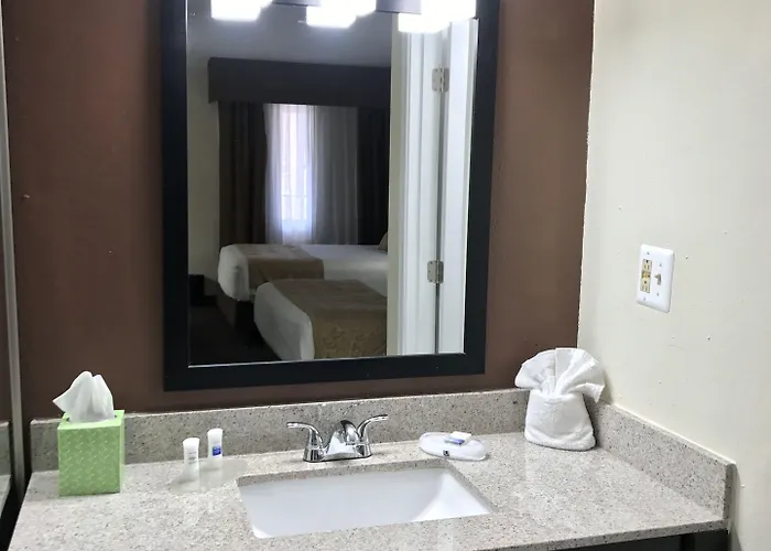 Western Mall & 3* Yuma
