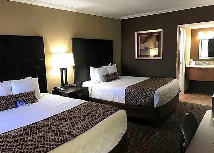 Hotel Western Mall & 3*