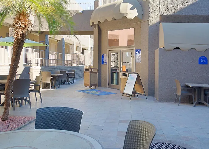 Western Mall & Yuma