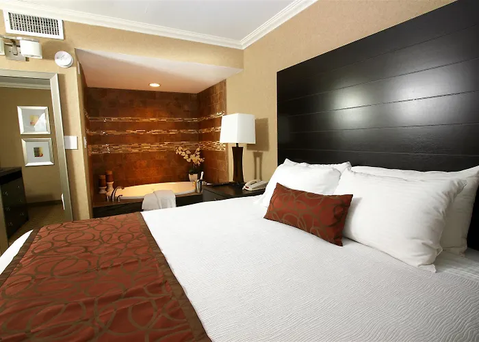 Western Mall & Hotel