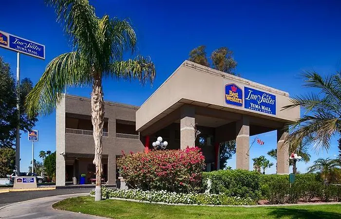 Western Mall & Hotel 3*